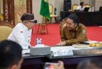 Rapat Koordinasi Pengendalian Inflasi Daerah yang dipimpin Menteri Dalam Negeri M Tito Karnavian secara Virtual di Pendopo Gubernur Banten, KP3B Curug, Kota Serang, Senin (28/8/2023).