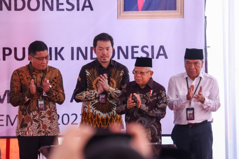 Wakil Presiden RI KH Ma'ruf Amin meresmikan pabrik baja PT. Lautan Baja Indonesia (LBI).